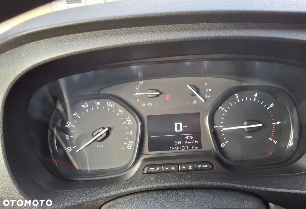 Toyota ProAce - 9