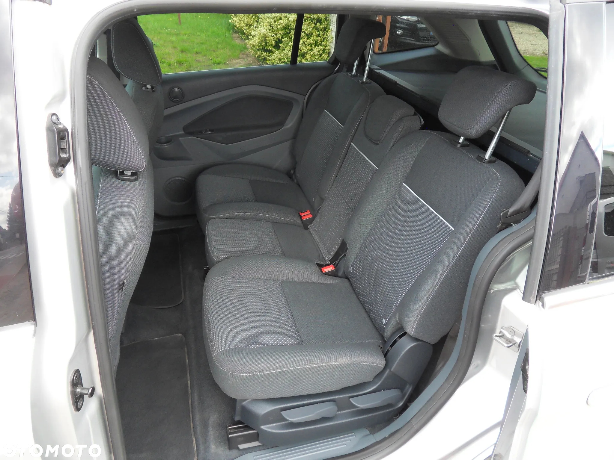 Ford Grand C-MAX 1.6 EcoBoost Start-Stop-System Titanium - 11