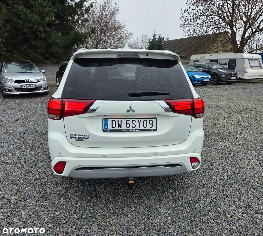 Mitsubishi Outlander 2.4 4WD Spirit+ - 27