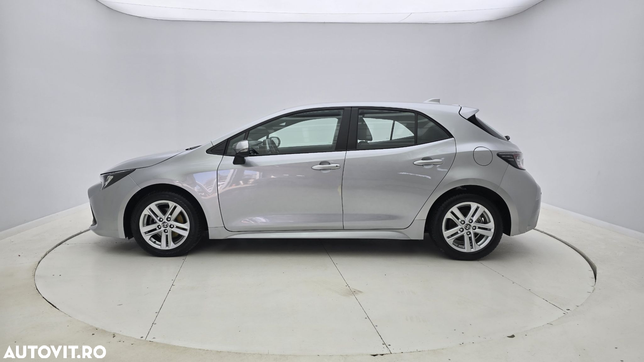 Toyota Corolla 1.8 HSD Dynamic - 9