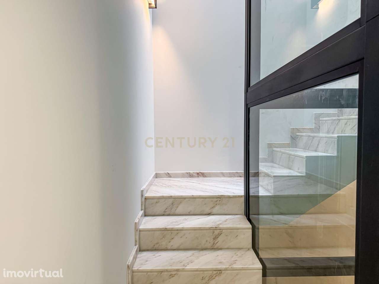 Novo Empreendimento R.D Lofts-T1 com Logradouro(28.70m2) - Grande imagem: 4/17