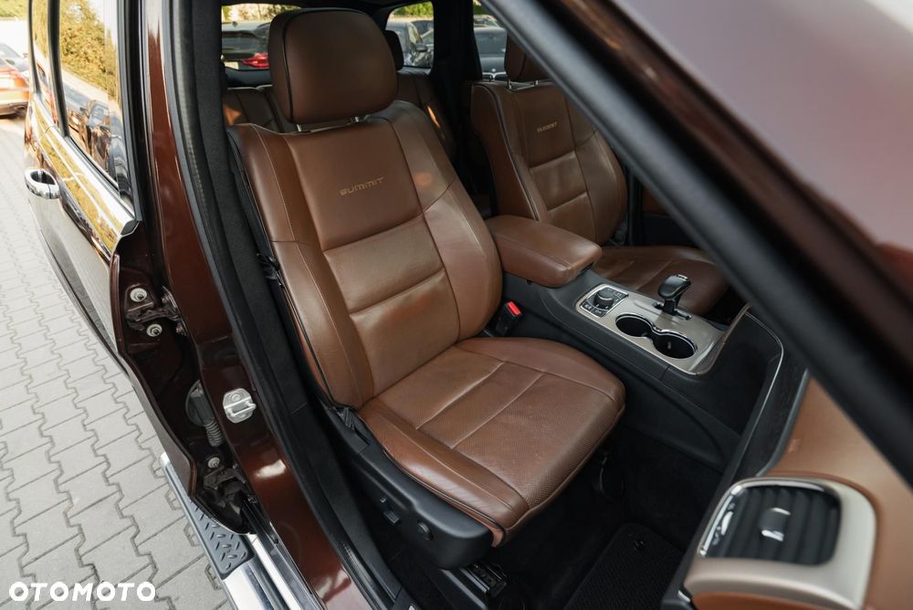 Jeep Grand Cherokee - 15