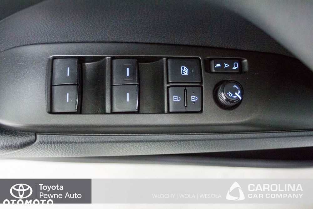 Toyota Camry - 10