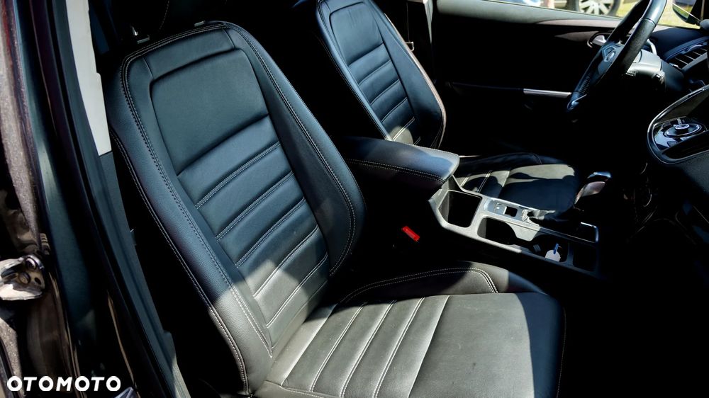 Ford Escape 2.0 EcoBoost AWD Titanium - 14