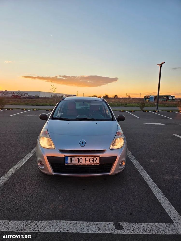 Renault Clio 1.5 dCi Grandtour Expression - 1