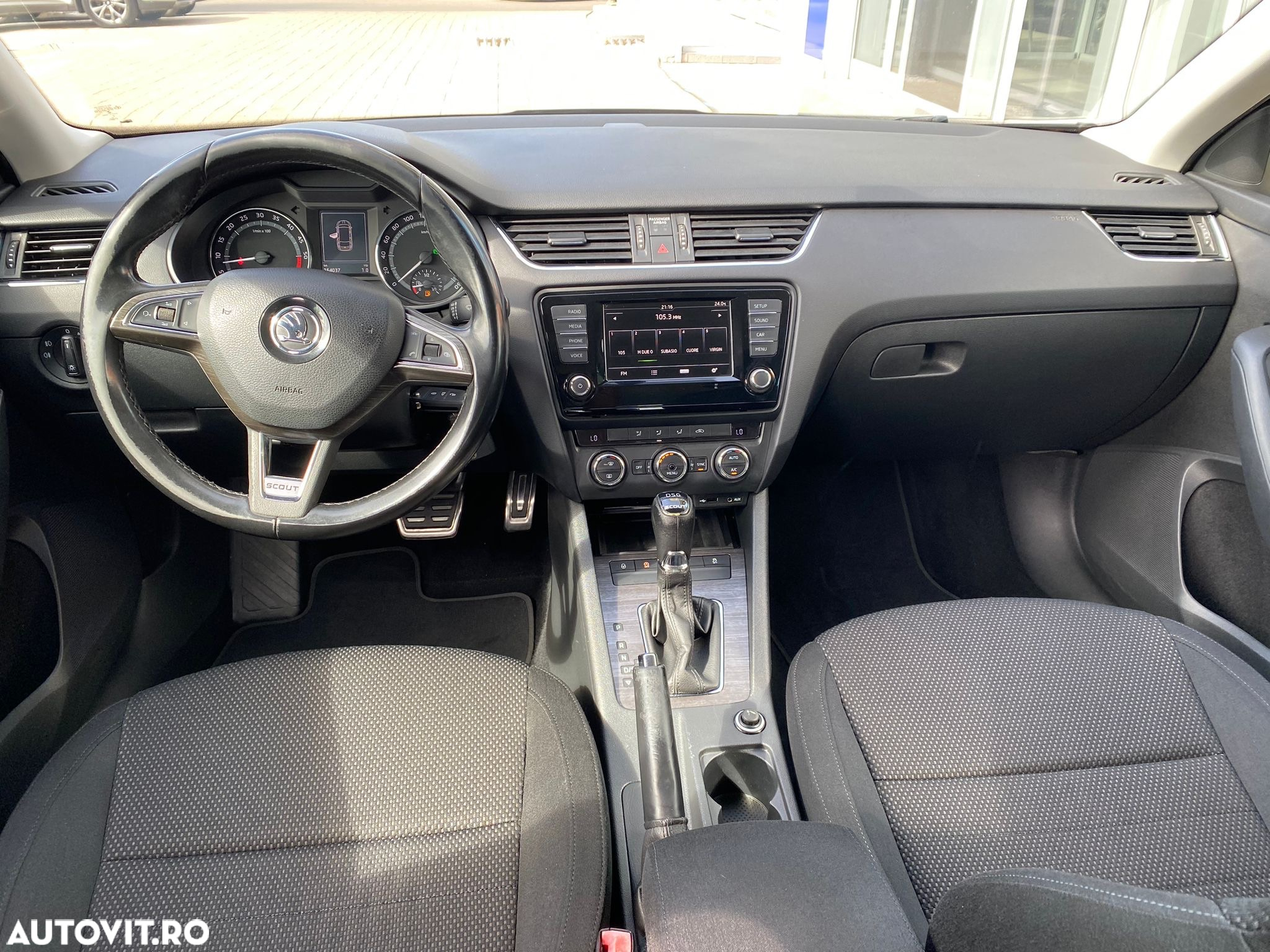 Skoda Octavia 2.0 TDI 4x4 DSG Scout - 17