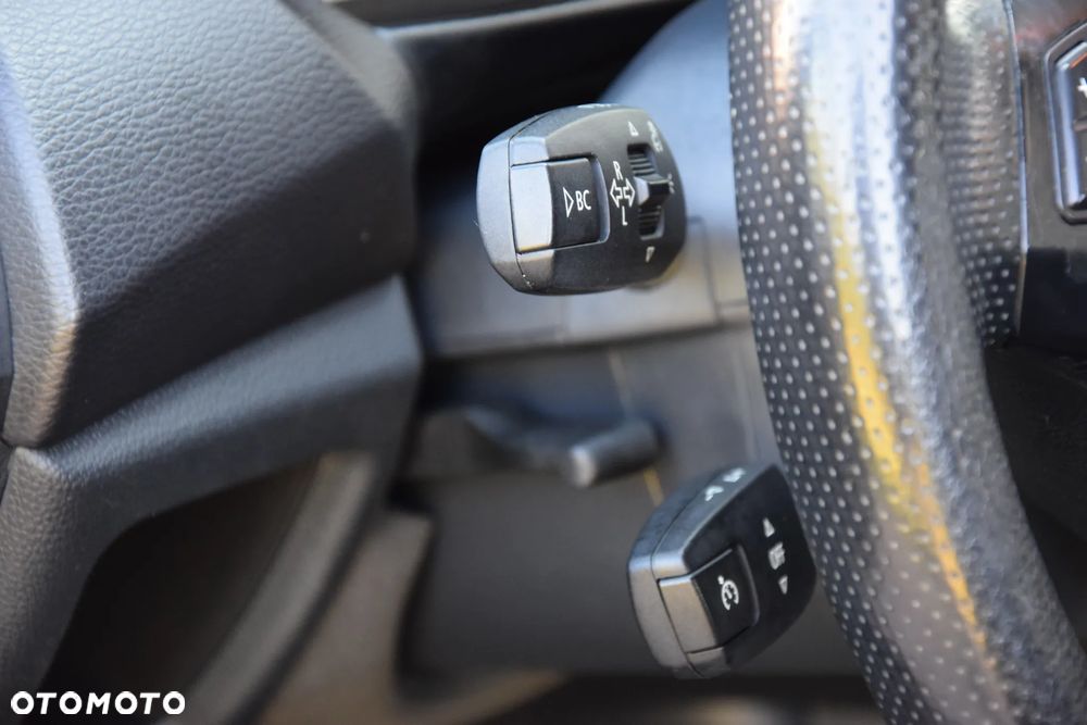 BMW Seria 1 120d DPF Edition Lifestyle - 26