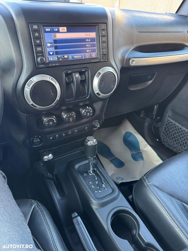 Jeep Wrangler 2.8 CRD AT Rubicon - 18
