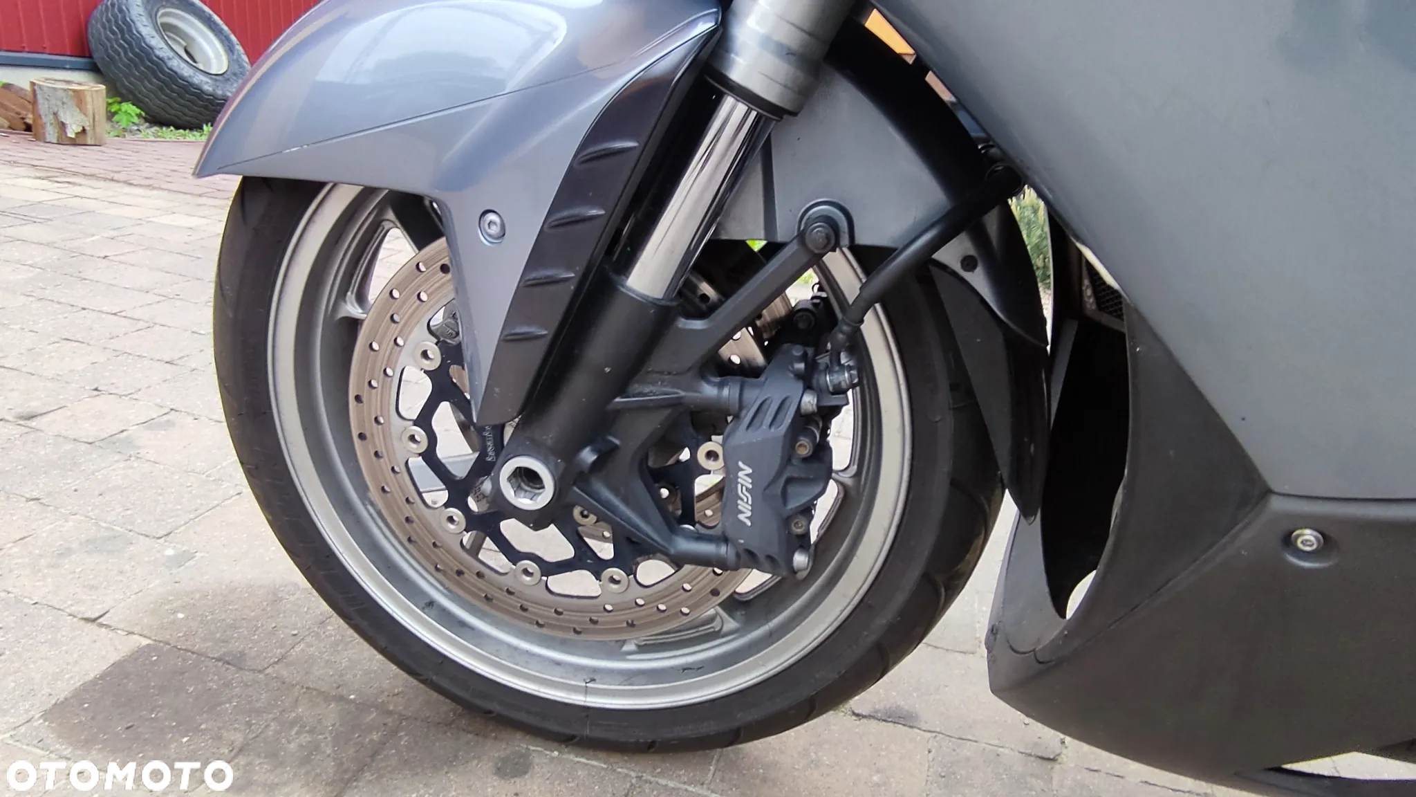 Kawasaki GTR - 14