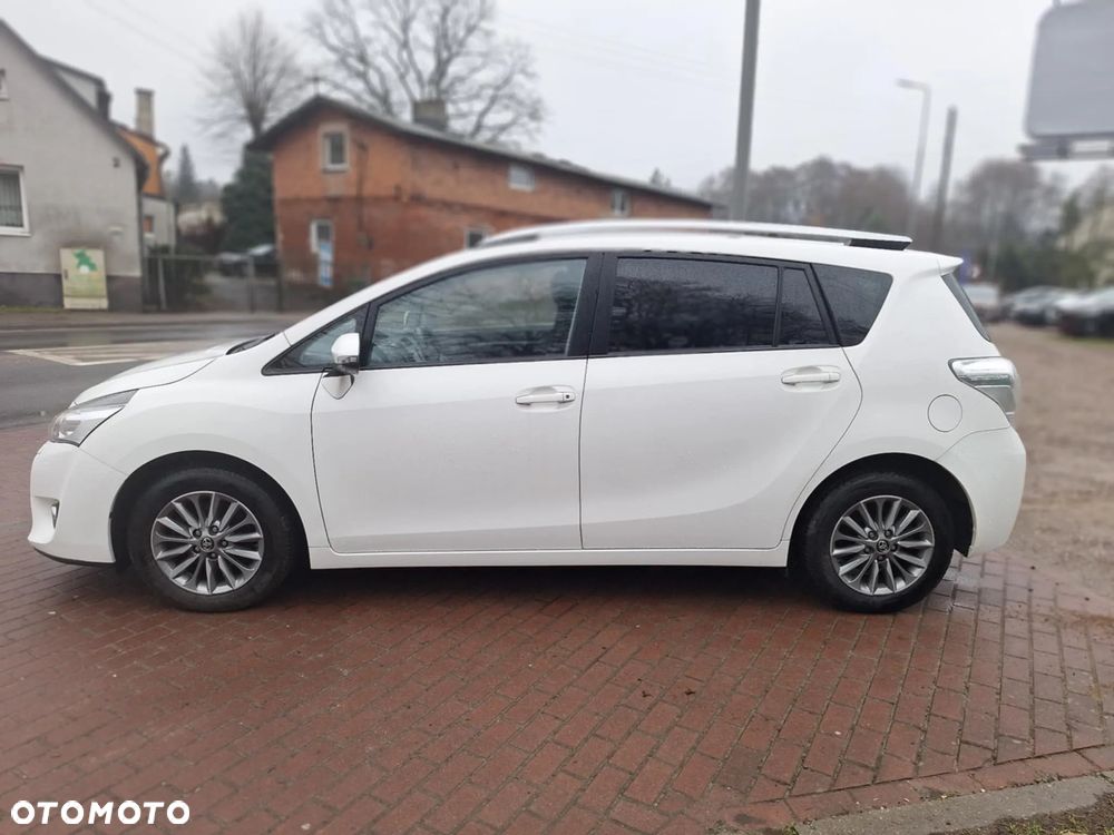 Toyota Verso 1.6 D-4D 7-Sitzer Start/Stop Comfort - 7