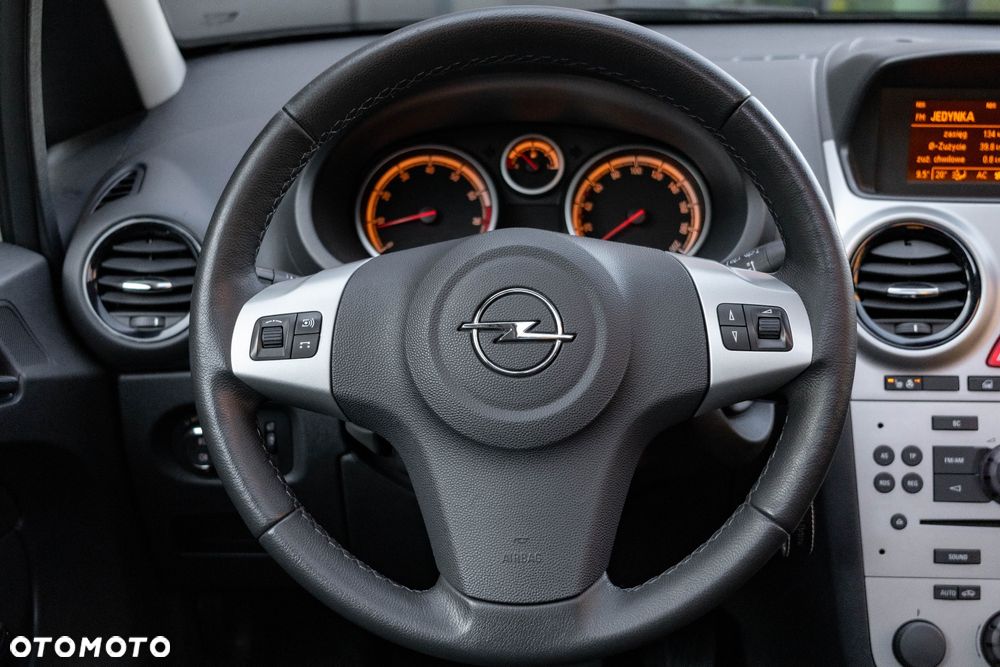 Opel Corsa 1.4 16V Edition 150 - 15