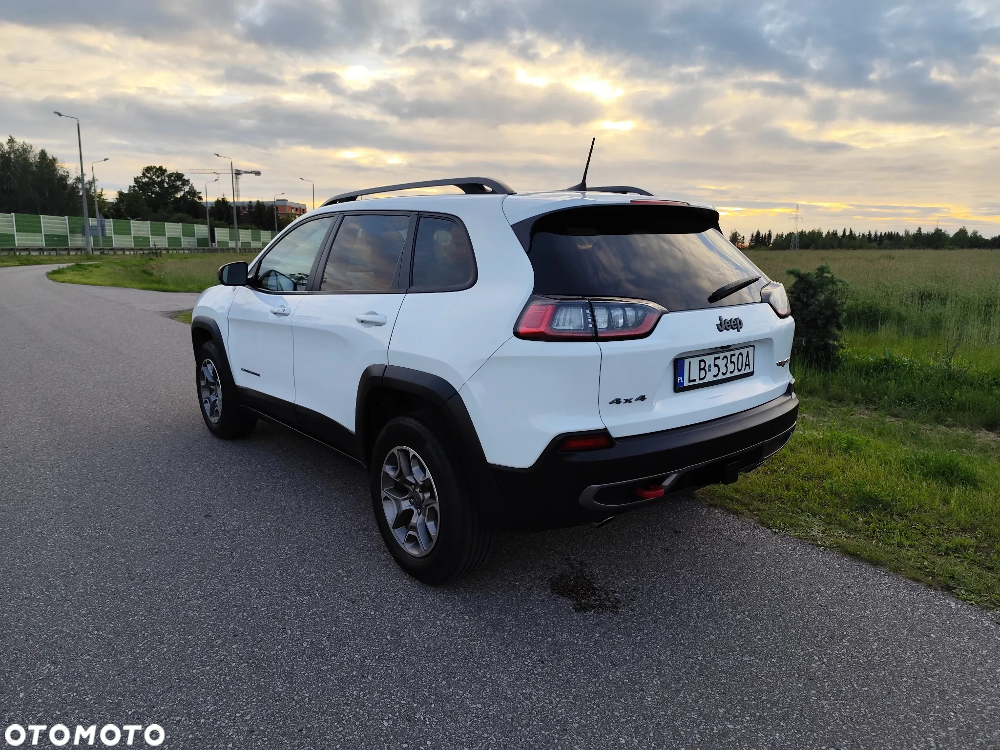 Jeep Cherokee - 7