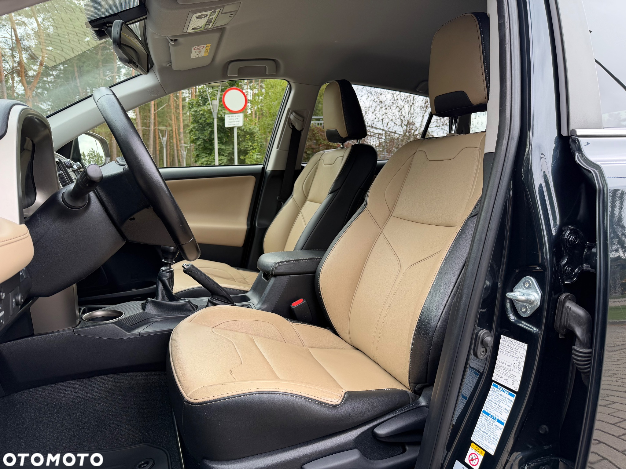Toyota RAV4 2.0 D-4D Prestige - 13