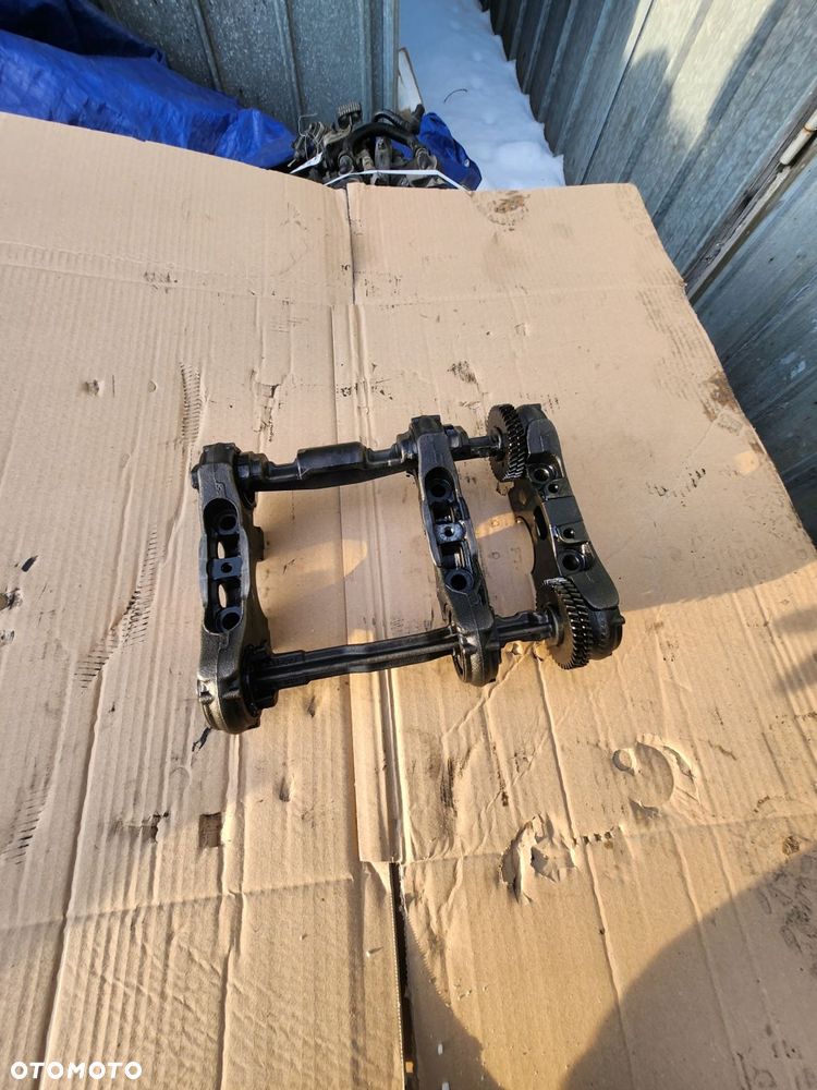 wałki balansowe / podstawa wału mercedes w205 w253 w213 w447 2.0 cdi om654 - 5