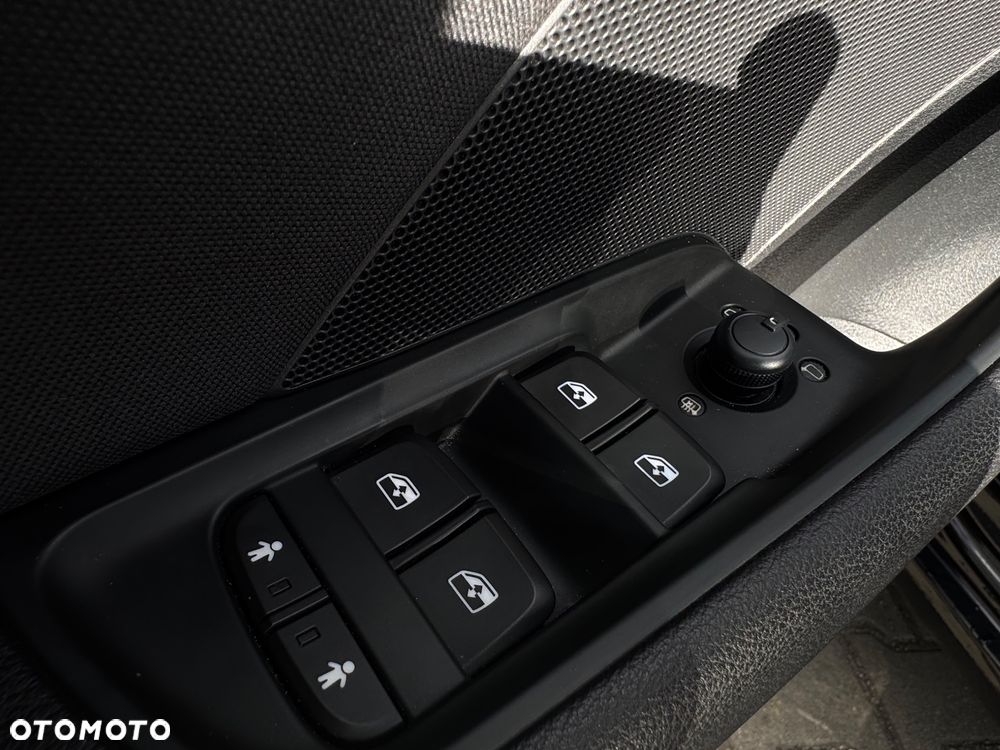 Audi A3 Sportback 30 TFSI S tronic design - 20