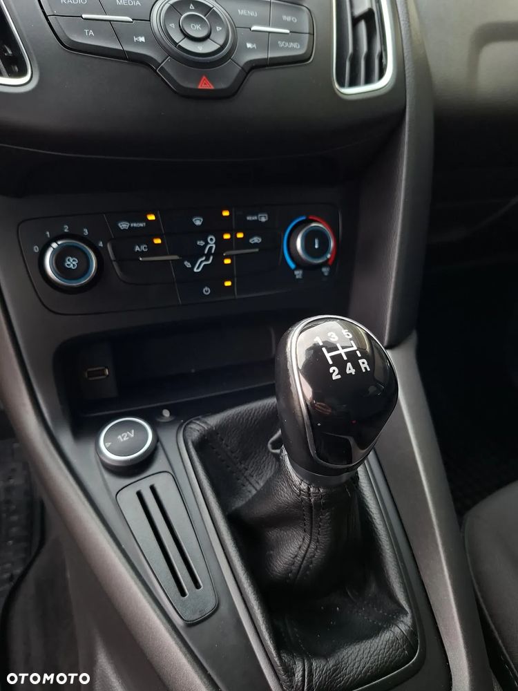 Ford Focus 1.6 Trend - 27