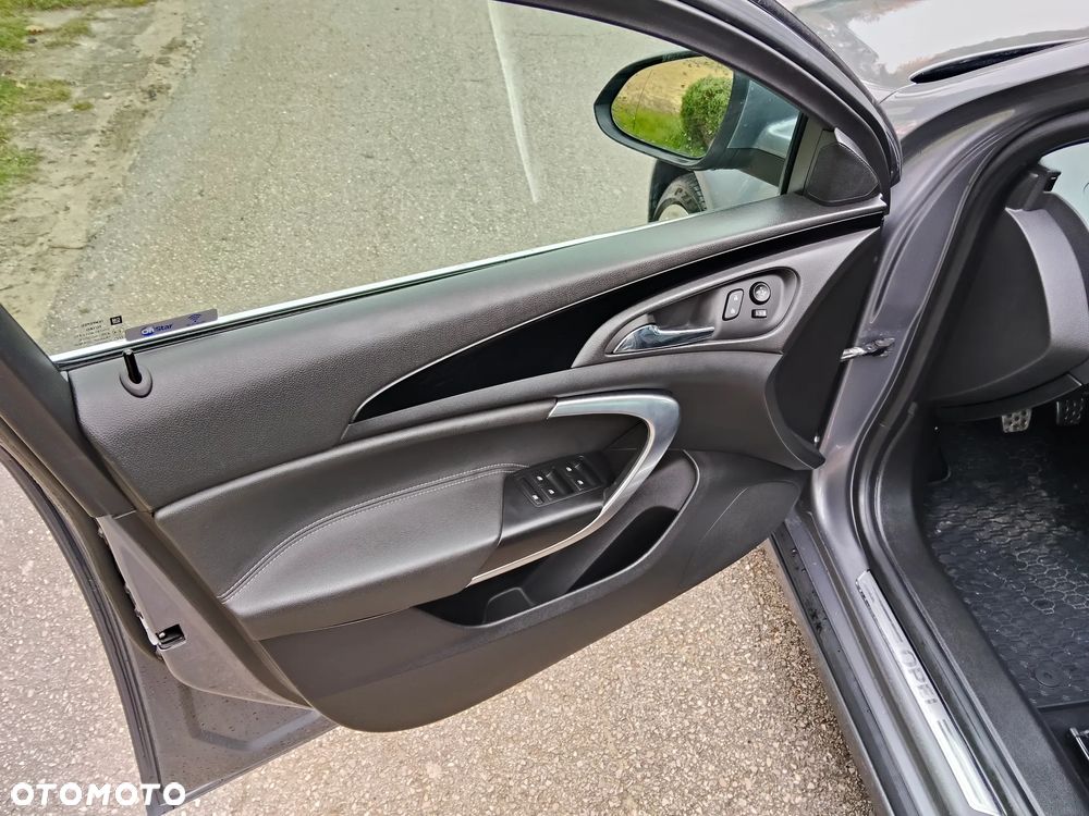 Opel Insignia - 12