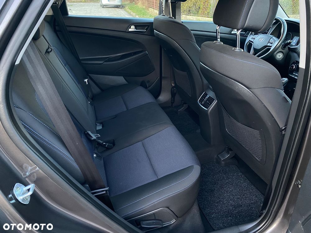 Hyundai Tucson blue 1.7 CRDi 2WD Style - 12