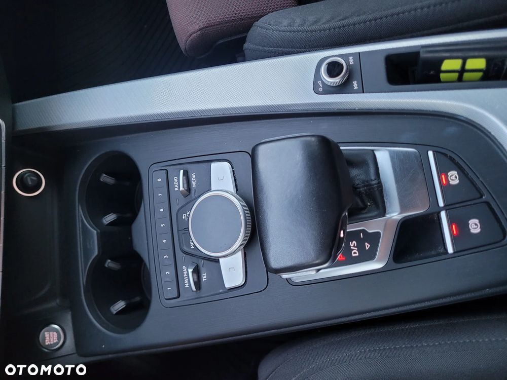 Audi A4 Avant 2.0 TDI S tronic quattro - 22