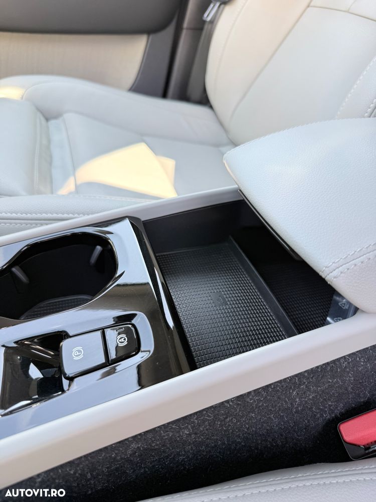 Volvo XC 40 T5 Twin Engine DKG Inscription - 26