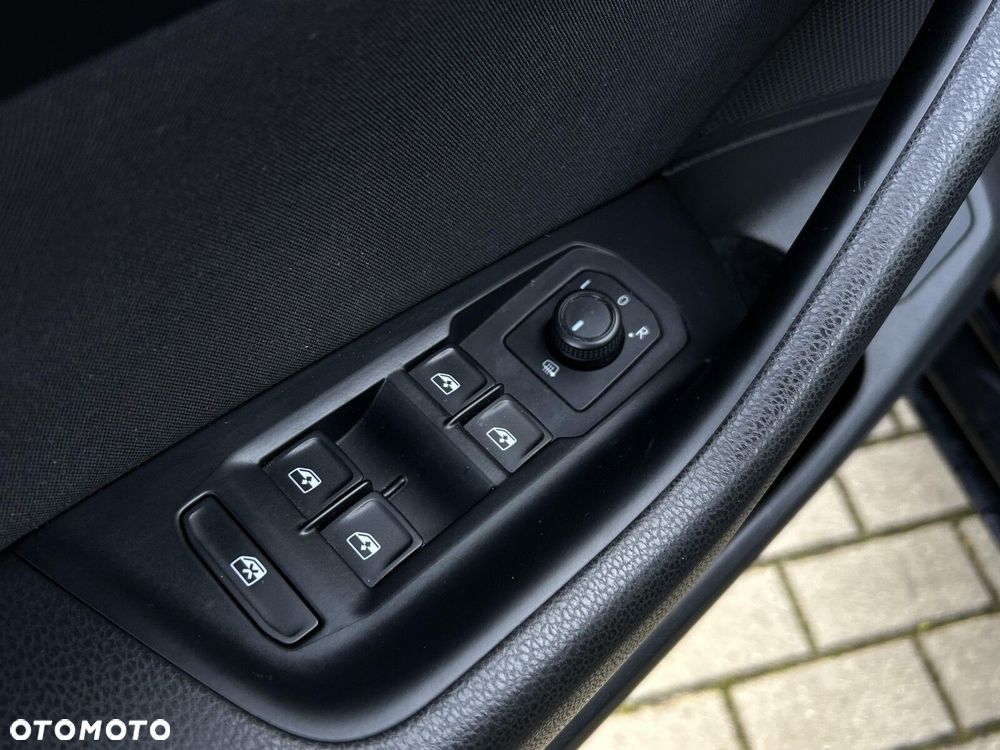 Volkswagen Passat 1.5 TSI EVO Essence DSG - 11