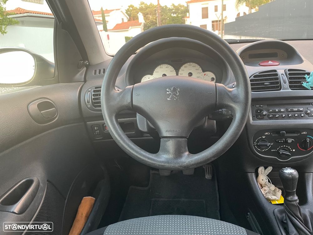 Peugeot 206 - 9