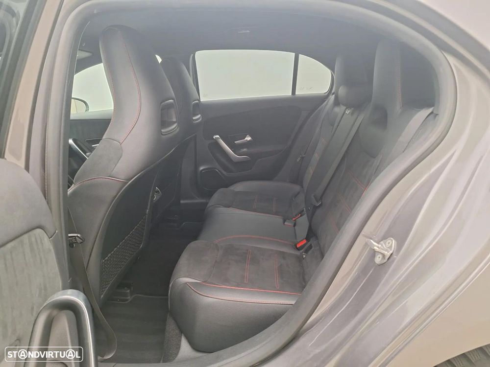 Mercedes-Benz A 250 e AMG Line - 6