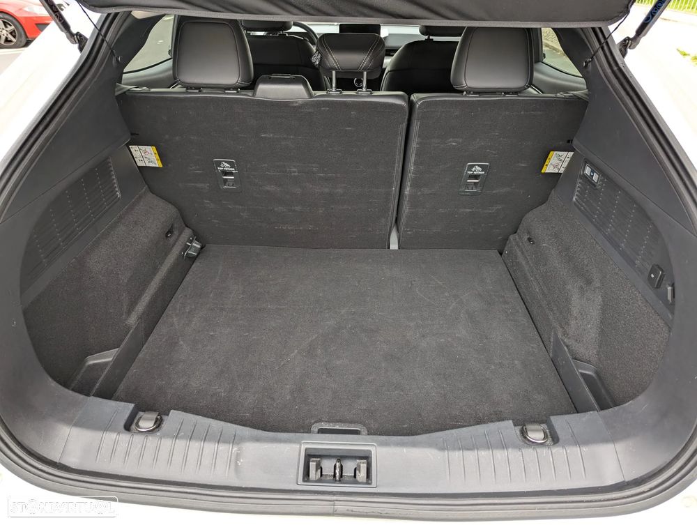 Ford Mustang Mach-E - 9