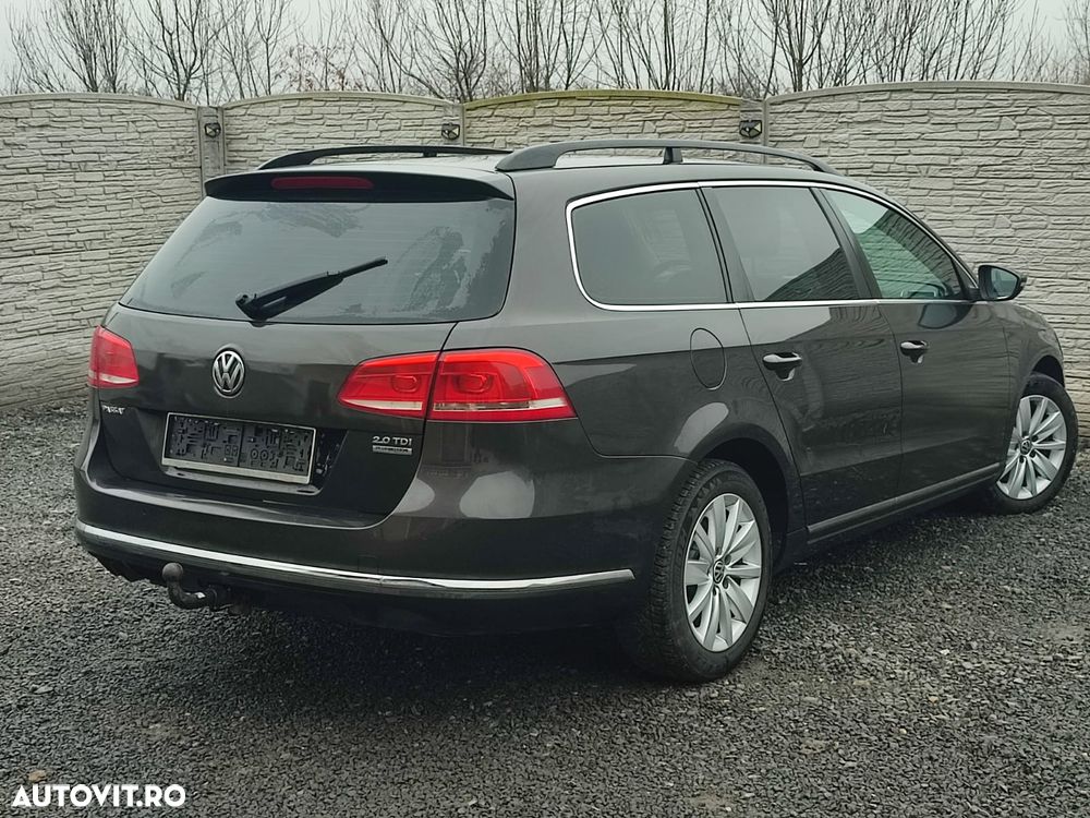 Volkswagen Passat - 4