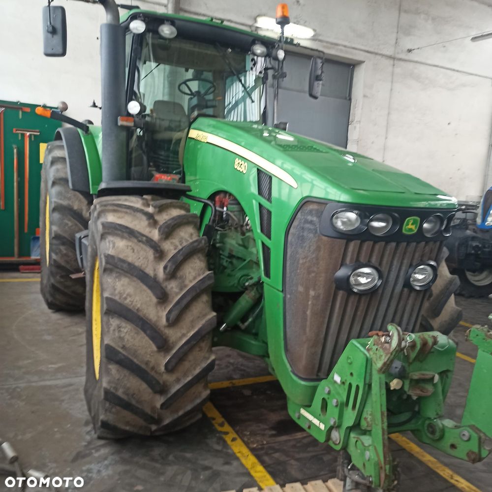 John Deere 8230 - 1