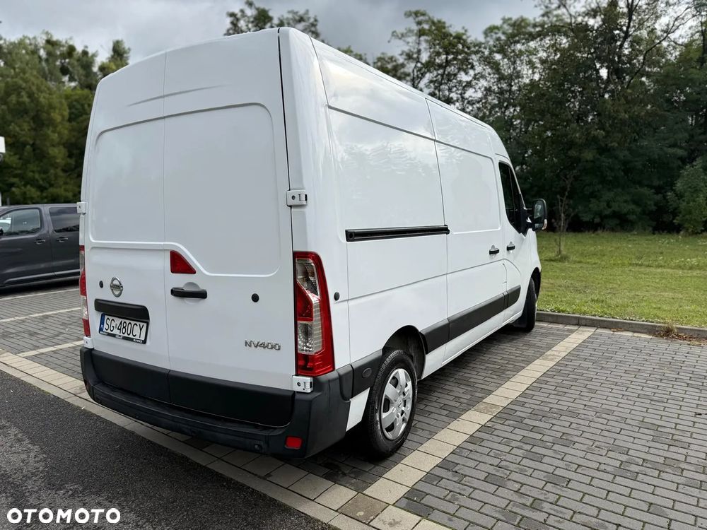 Nissan NV400 - 4