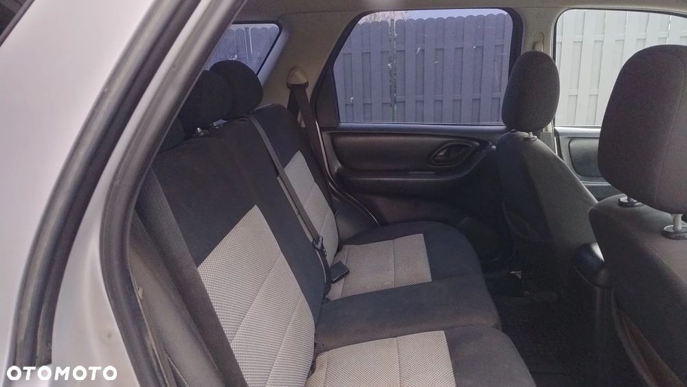 Ford Maverick Highclass - 18