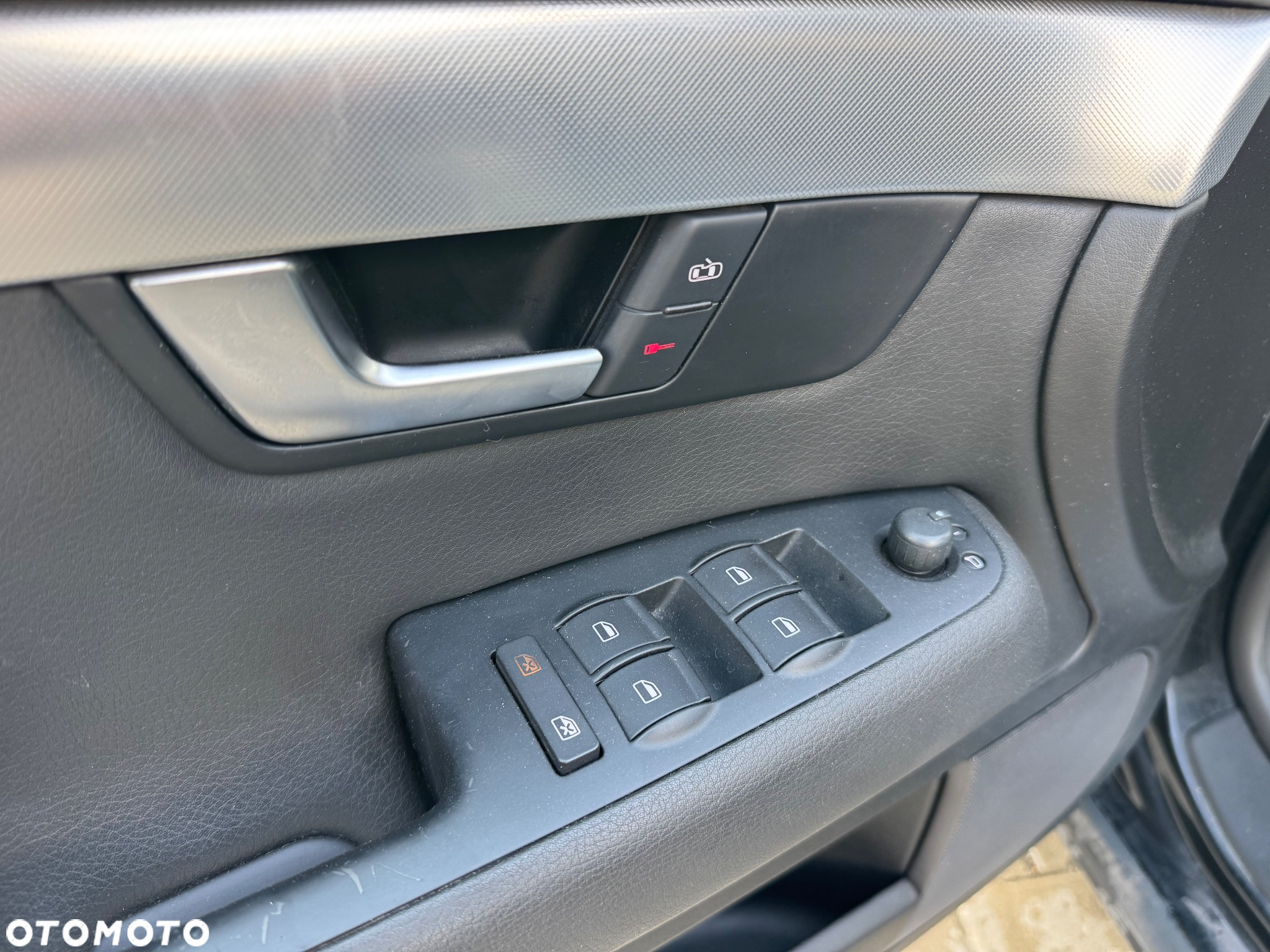Audi A4 ver-2-0-t-fsi-quattro - 38
