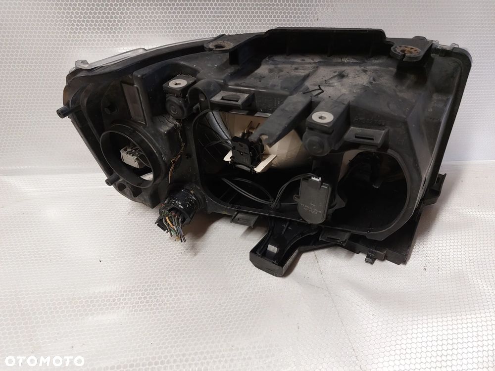 .  LAMPA PRZOD PRZEDNIA LEWA LAND ROVER FREELANDER 2 - 3