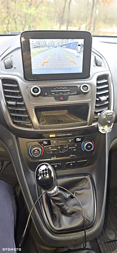 Ford Transit Connect - 9