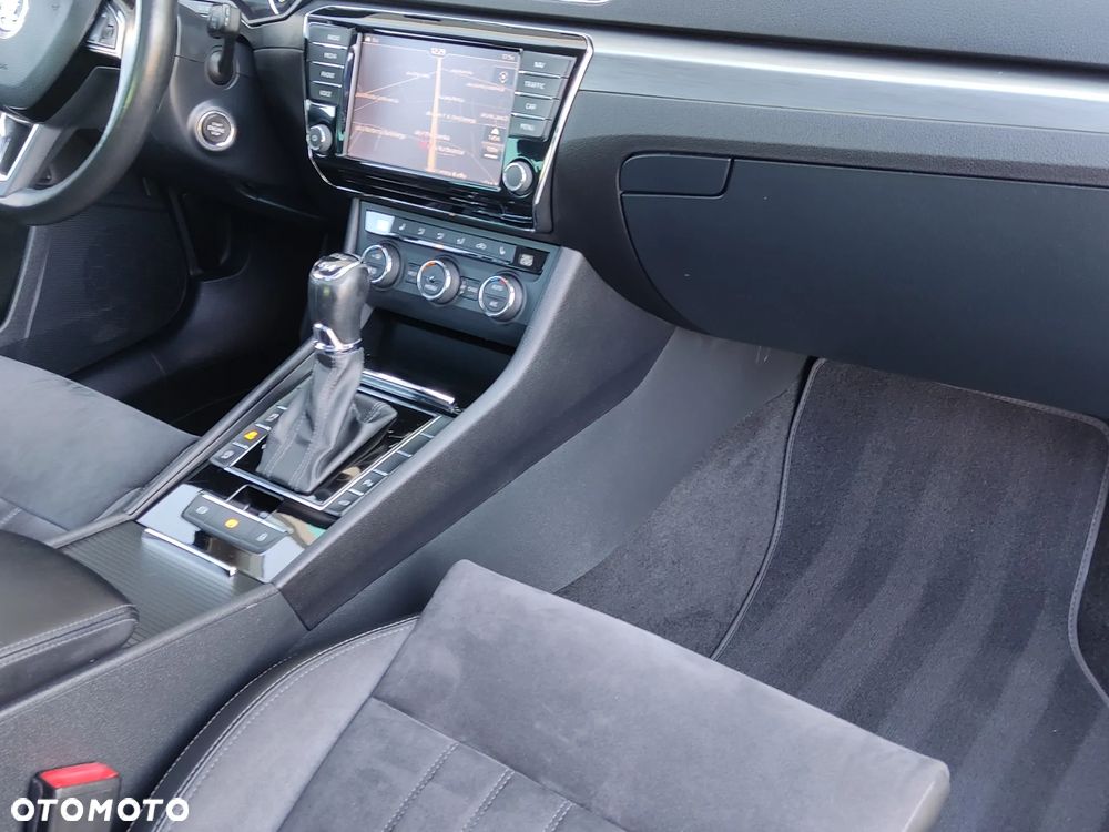 Skoda Superb 2.0 TSI 4x4 DSG Sportline - 26