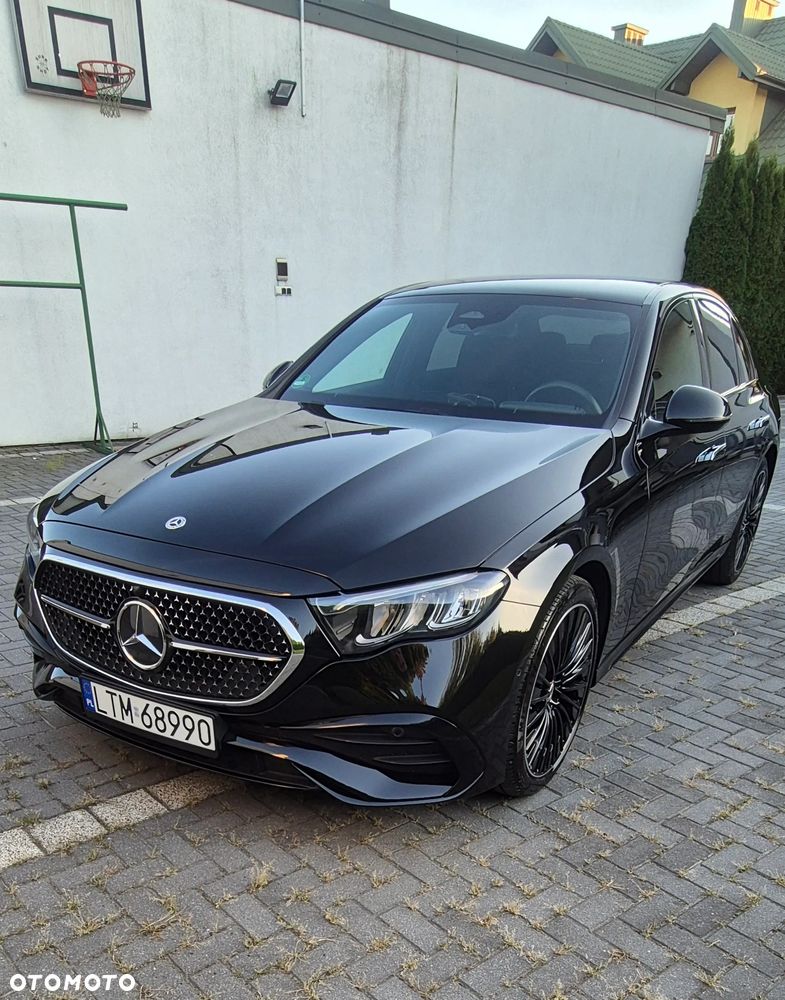 Mercedes-Benz Klasa E 300 9G-TRONIC AMG Line - 9