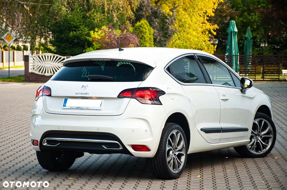 Citroën DS4 HDi 165 SoChic - 12