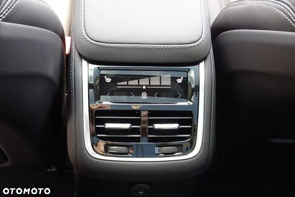 Volvo XC 90 T8 AWD Plug-In Hybrid Ultra Dark 7os - 17