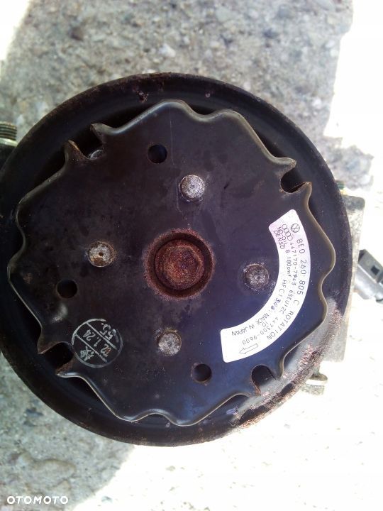 AUDI A4 B6 2.5 SPRĘŻARKA KLIMATYZACJI 8E0260805C - 4