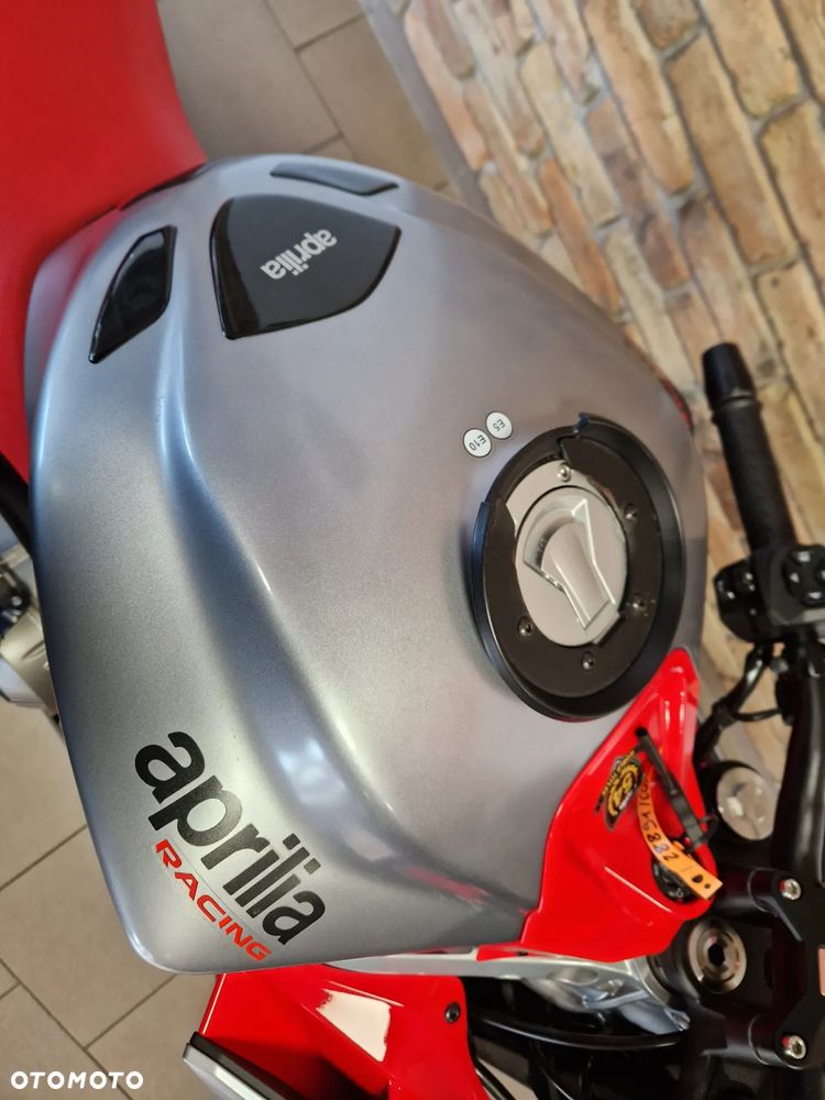Aprilia Tuono - 27