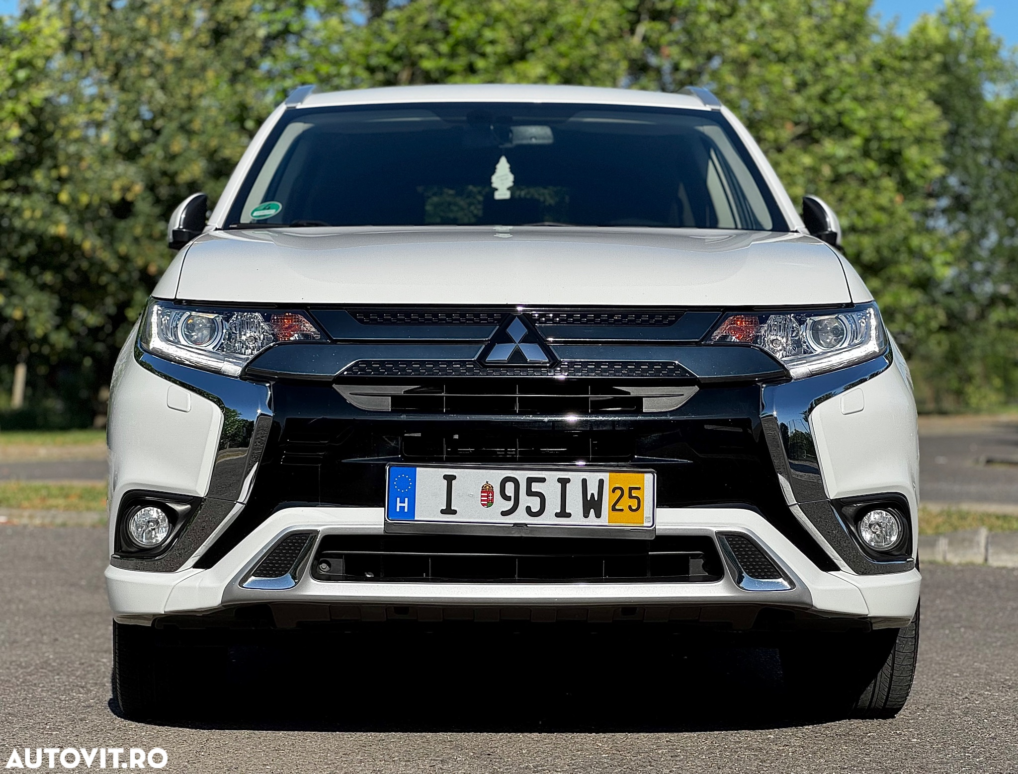 Mitsubishi Outlander - 7