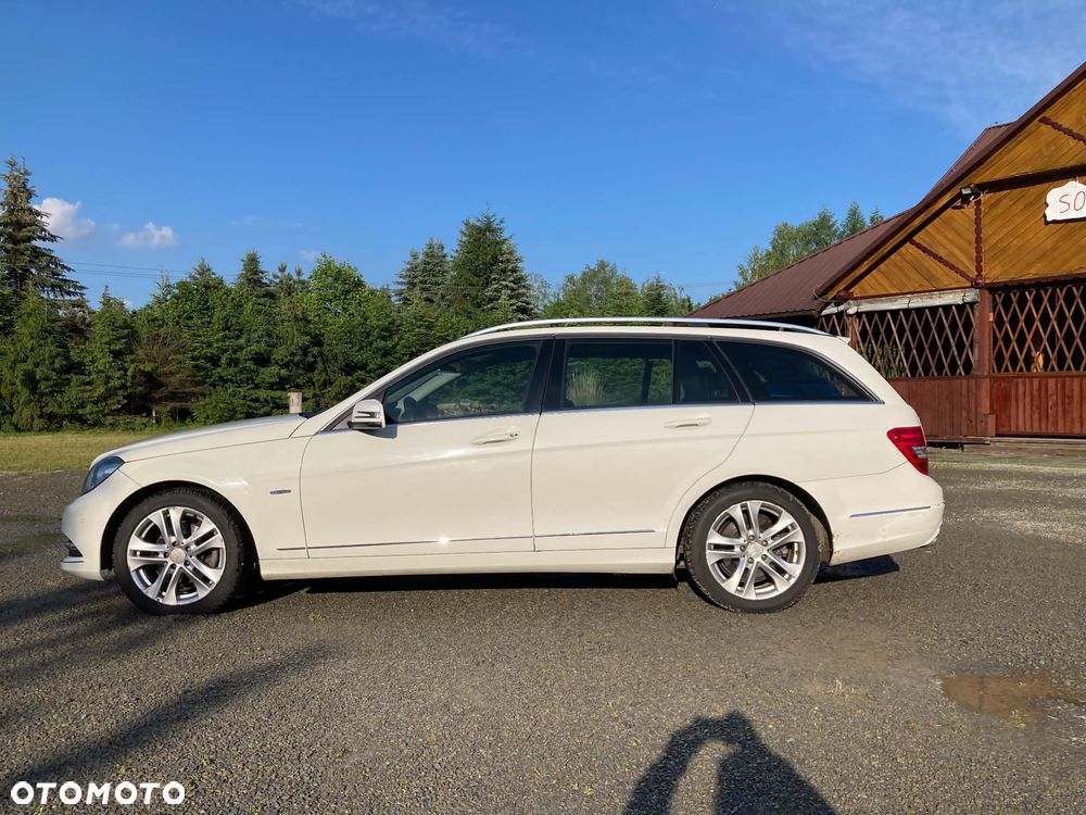 Mercedes-Benz Klasa C 220 CDI BlueEff Edition Avantgarde - 15