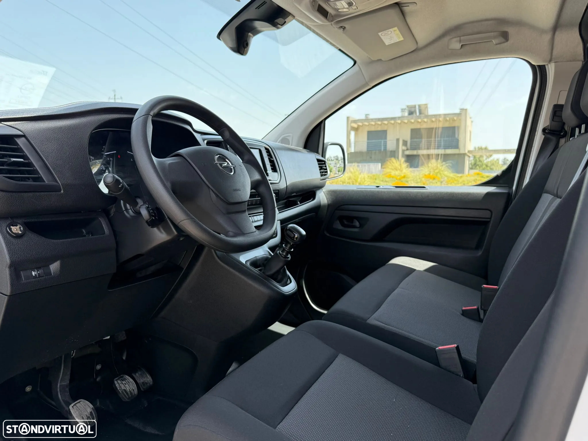 Opel Vivaro 1.5 CDTi 3Lug Iva Dedutível - 16