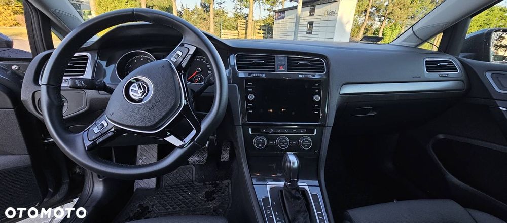 Volkswagen Golf 1.4 TSI BMT Comfortline DSG - 9
