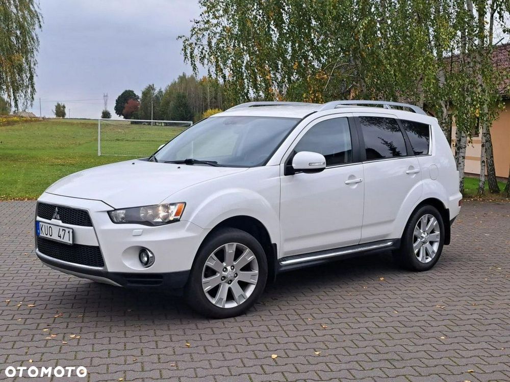 Mitsubishi Outlander - 3