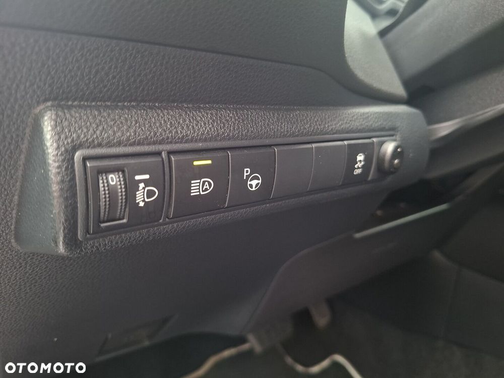 Toyota Corolla 2.0 Hybrid Comfort - 24