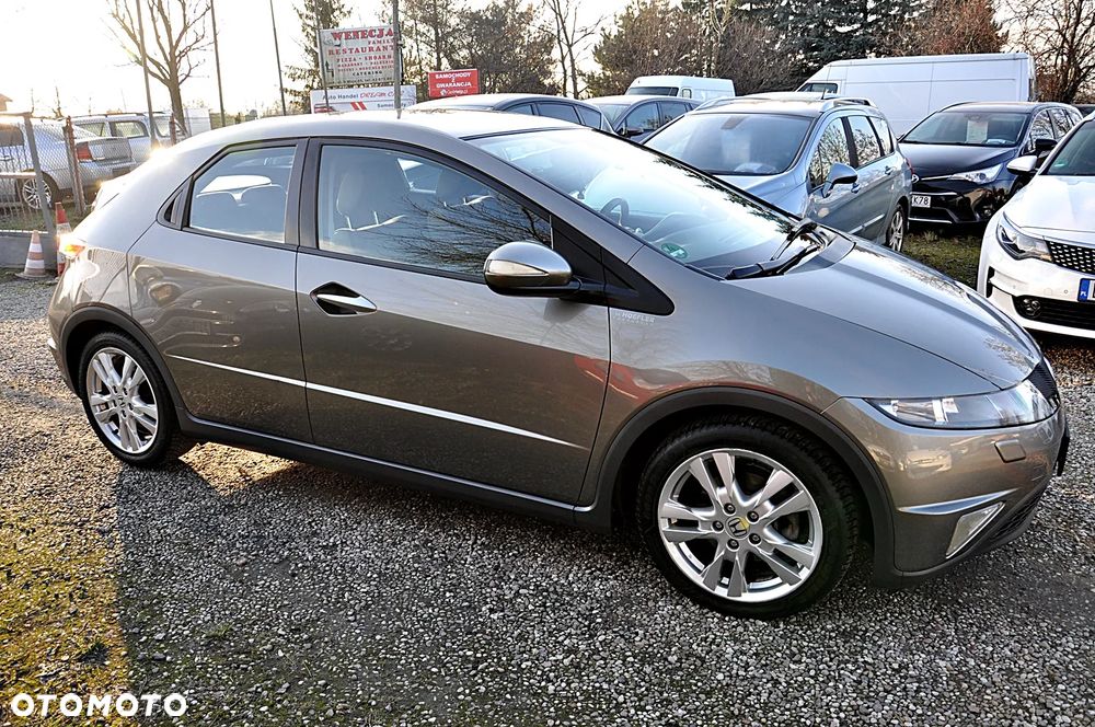 Honda Civic 1.8 Executive - 8