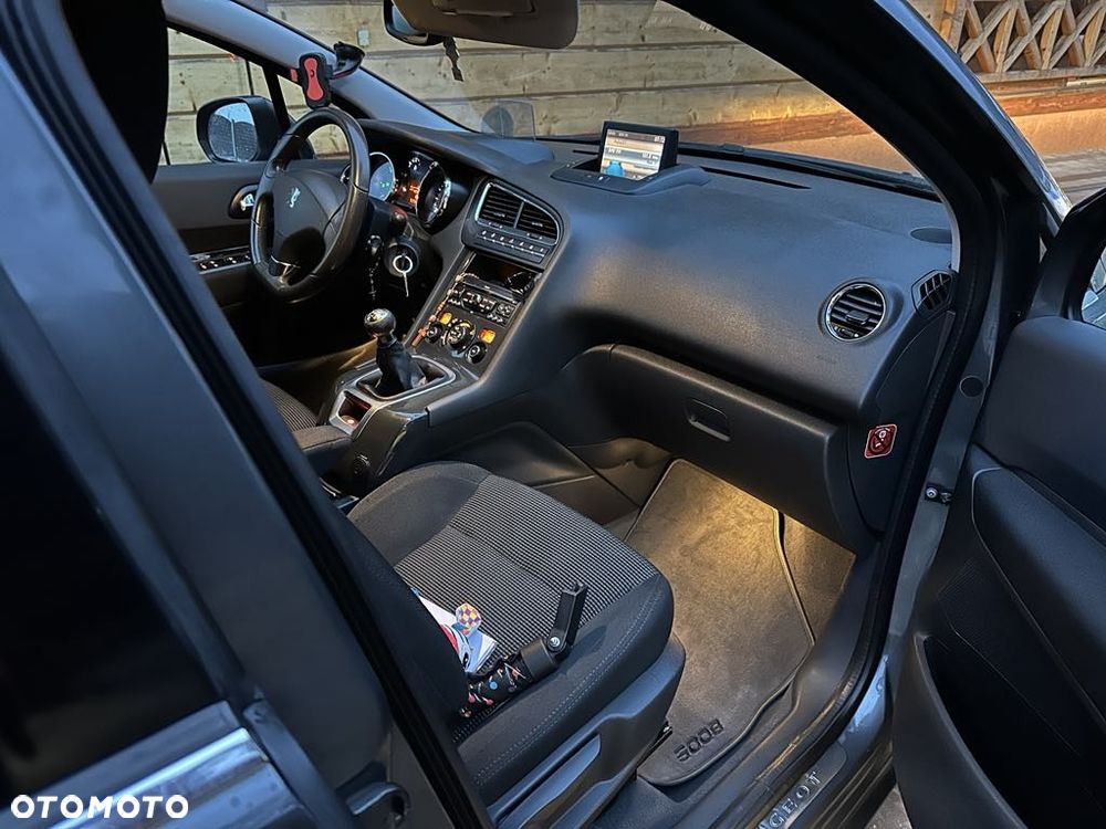 Peugeot 5008 - 4