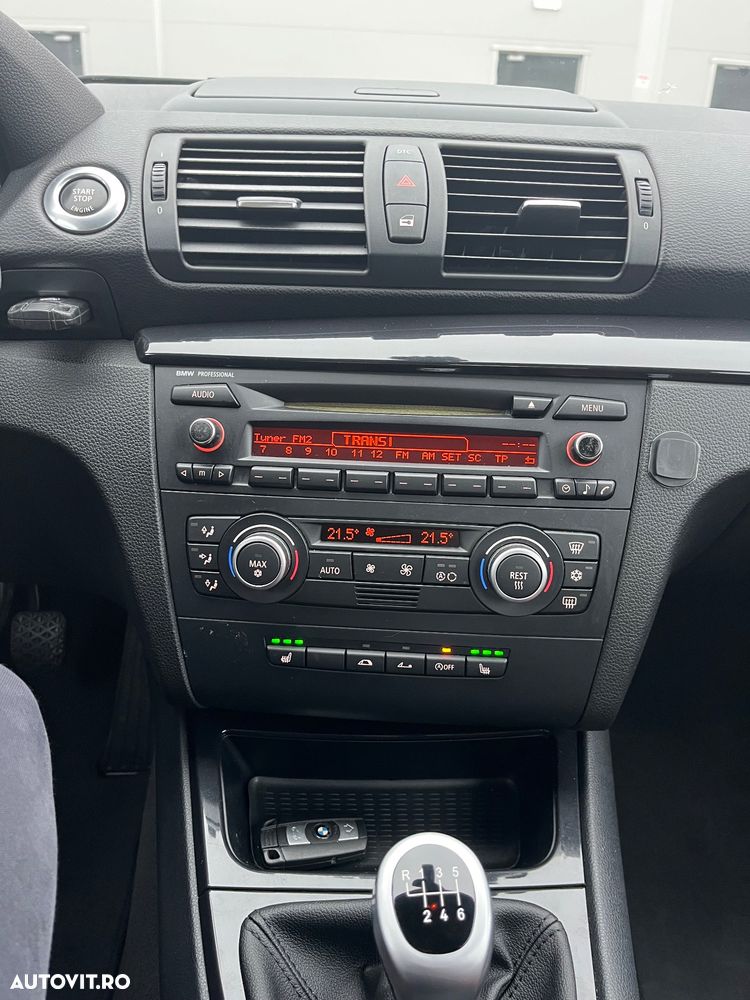 BMW Seria 1 118i Edition Sport - 9